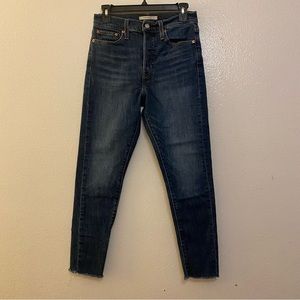 Levi’s Wedgie Skinny Jeans 28